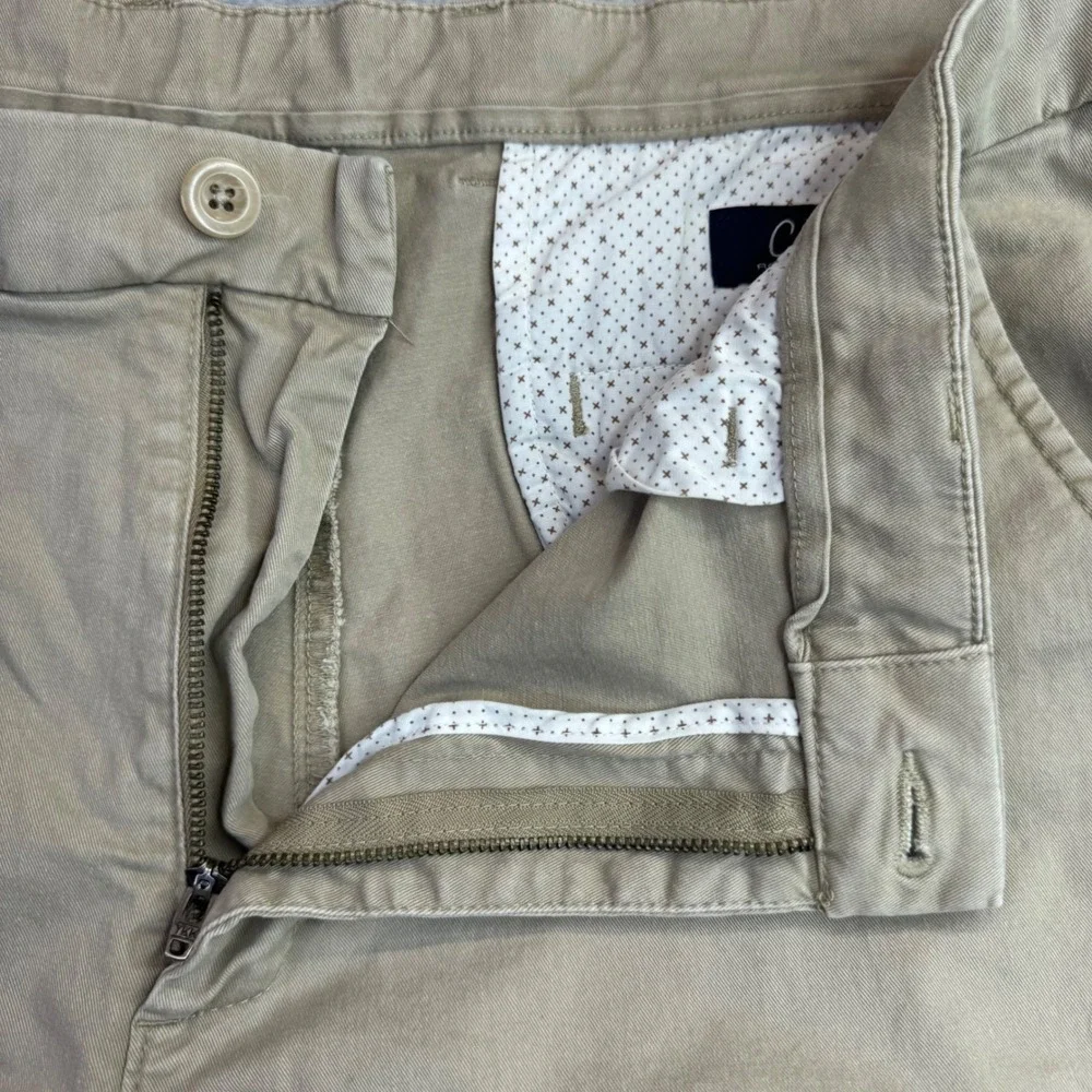 Roundtree & Yorke Casuals Men Khaki Chino Pants Stretch 40x30 Flat Front (38x29)